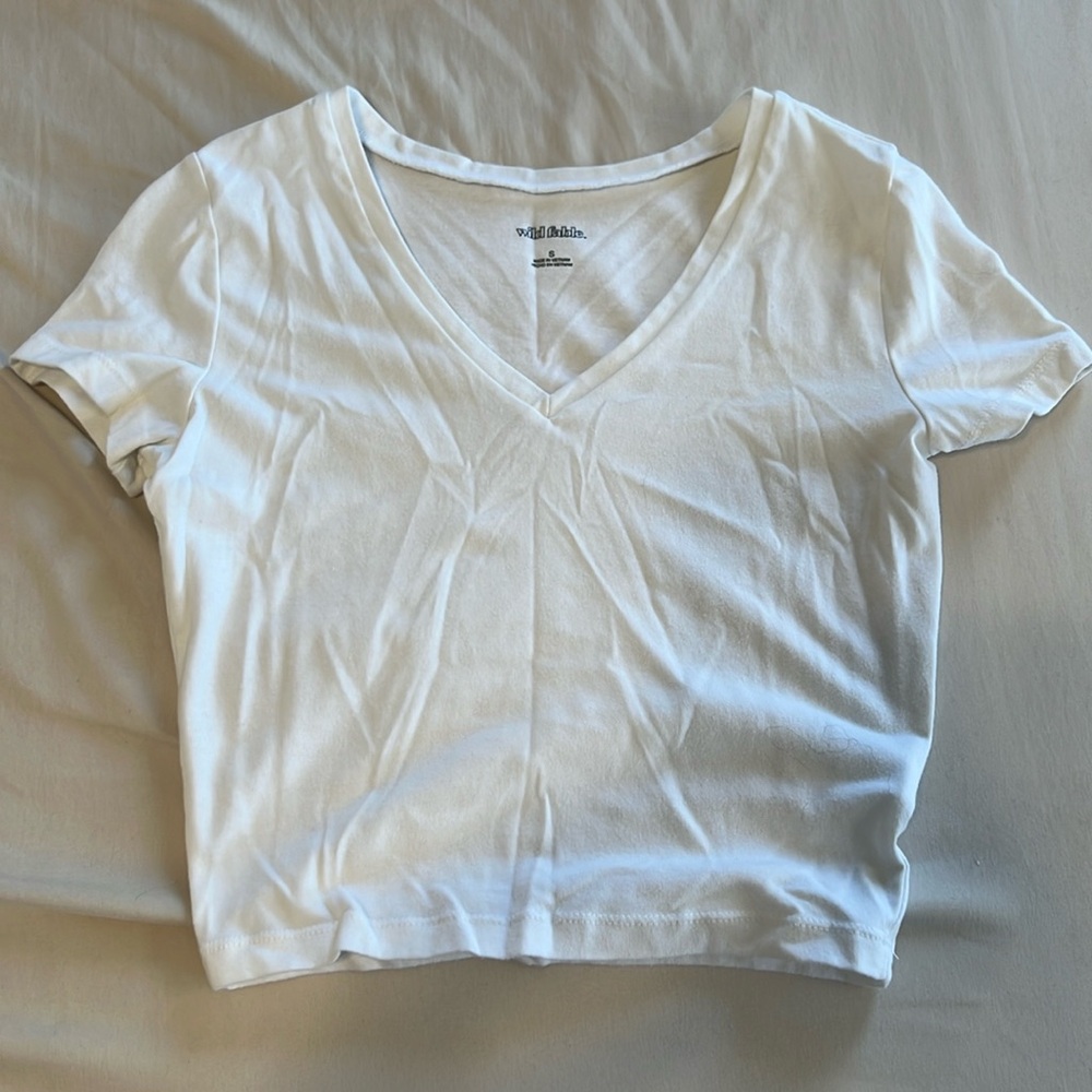 White crop tee